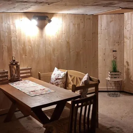 U Tří Borovic Chvalatice