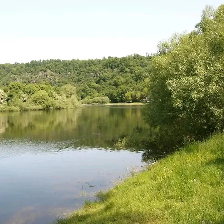 U Tri Borovic Tatil parkı